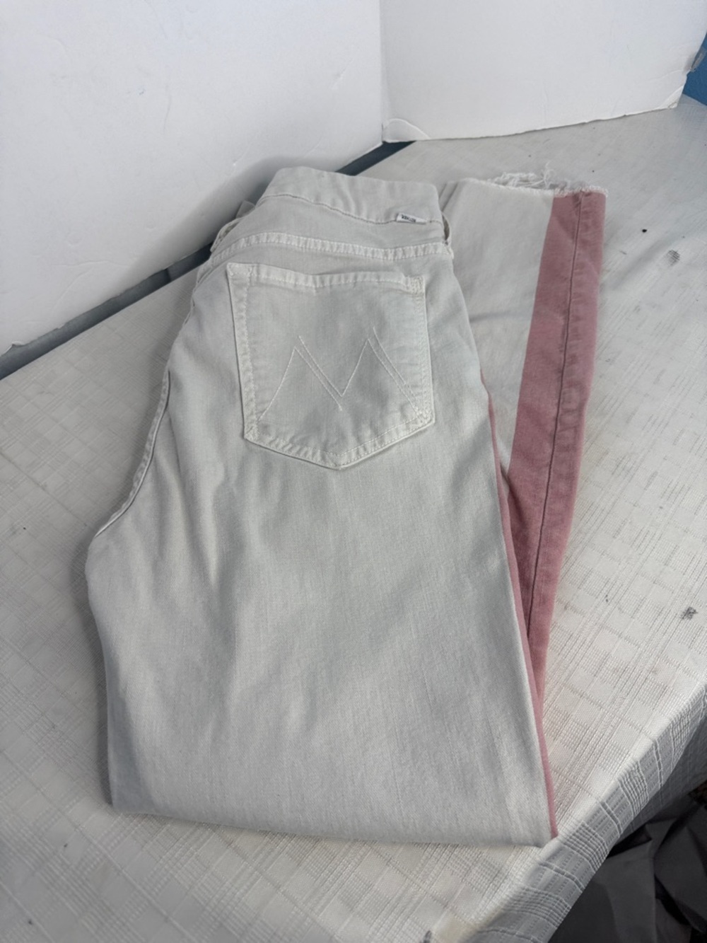 MOTHER | NEW The Looker Ankle Fray So Far Gone Jeans in White Painted Stripe, - Picture 11 of 12